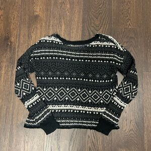 American Eagle Outfitters Black and White Geometric Sweater
